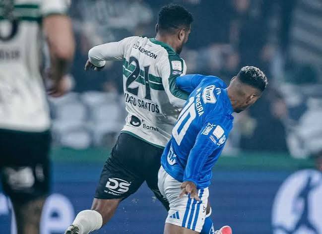 Matheus Pereira valoriza atua&ccedil;&atilde;o do Cruzeiro contra o Coritiba: "Evoluindo e crescendo"