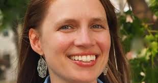 Democrat Navarro to fill Mayor Krewson's former seat