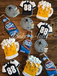 Football Cookies By Bakealatte Www Facebook Com Bakealatte Football Cookies Bud Light Beer Sugar Cookie