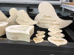 Originelles geschenk zur hochzeit, zum valentinstag oder zu einem anderen besonderen anlass. Dekorationen Aus Holz Allgaeuer Holzschilder Dekoartikel