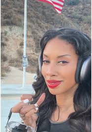 Regresando a 6 Degrees HR Consulting con alegría