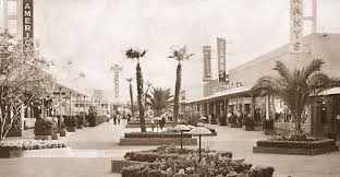 1961 Westlake Shopping Center In Daly City Ca Woolworth S Was The Big Store On The Right Side And Grant S Dime Store Was Next To Th West Lake Daly City City