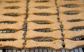 The following recipes are used by owners of diabetic pets. Homemade Peanut Butter And Banana Dog Treats Recipe
