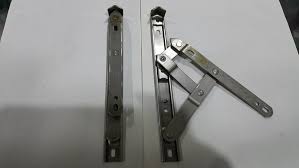 Engsel jendela jungkit casement solid 701  lihat gambar lebih besar gan rp 60.000. Jual Engsel Casement 24 Engsel Jendela Kaca Jungkit Untuk Kusen Alumunium Kayu Bahan Ss Stainless Steel Harga 1 Pasang Atau 2 Buah Di Lapak Supermarketkomplit Bukalapak