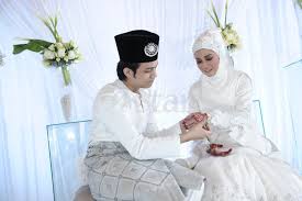 Akim ahmad dan stacy anam bakal menimang cahaya mata sulung. Akim Jadi Suami Stacy Dengan Dua Kali Lafaz Hiburan Mstar