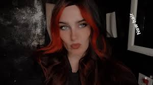 ¿Qué color de pelo? ¿Negro/rojo, todo negro o rubio? : r/HairDye