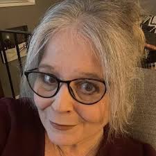 Where's Michelle Obama in this getup? Melania Trump will never measure up  to Michelle Obama.￼ Not in a million years.