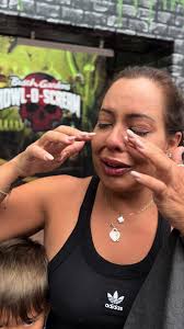 Explorando o Iron Gwazi: A Montanha-Russa Híbrida Mais Alta e Rápida do  Mundo