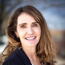 Alana Williams's Instagram, Twitter & Facebook