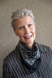 Suzanne Bingham's Instagram, Twitter & Facebook