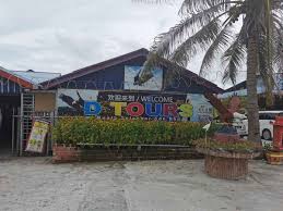 A lot of the people from kuala lumpur and klang valley is coming to kuala selangor every weekend with the purpose of buying fresh fish or fresh seafood. D Tour Kuala Selangor Jetty Of Sky Mirror Tour Blue Tears Tour Eagle Feeding Tour Firefly Tour And Atv Experience