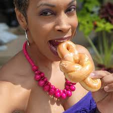 Grand Opening! Mo Savage Sweets Congratulations Sidney E Savage II! Bling  City Store