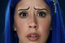 Katy Perry desembarca na Índia para o casamento