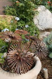 Perhaps, the most popular way is growing decorative plants and. Gartenstecker Aus Schrott Die Besten 25 Metall Gartenskulpturen Ideen Auf Pinterest Metal Garden Art Metal Flowers Metal Yard Art
