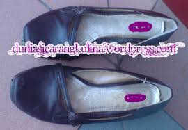 Fuh jenuh nak keluarkan balik. Gam Gajah Heels Dan Kasut Kastam