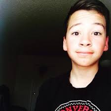 Daniel Viquez (@viquez_daniel)