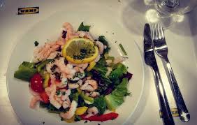 Lecker Bei Ikea Essen Mit Einen Gesunden Krabensalat Bc24 Bremercommunity Frankpanzer Gabel Messer Wasser Glass Kraben Krab In 2020 Food Chicken Meat