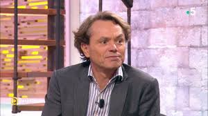 Chaque jour, un grand dossier est abordé et des conseils sont prodigués. Replay La Quotidienne La Quotidienne Favoriser Les Medicaments Generiques A Quel Prix La Quotidienne Du France 5