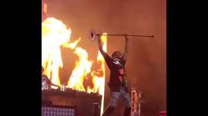 Travis Scott S Concert Pic Know Your Meme