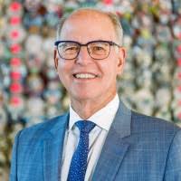 60+ "Stephen Packer" profiles