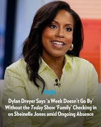 Jennifer Towne's Instagram, Twitter & Facebook