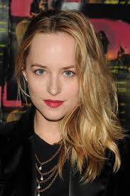 Chris Evans last night in NYC with Dakota Johnson filming Materialists :  r/ChrisEvans