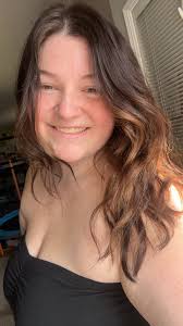 I'm a middle aged woman going through divorce, honestly I'm just looking to  make some new girl friends or be a part of social and supportive groups so  I don't feel so