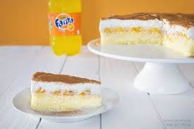 Fanta Schnitte Fanta Kuchen Fanta Torte Sallys Classics Kuchen Und Torten Kuchen Und Torten Rezepte Lecker Backen