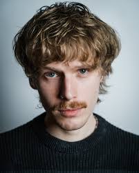 CLAUDIUS HAIR TRESER TEAM