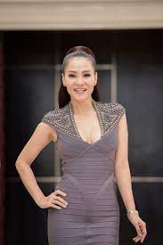Sau 9 năm chung sống, họ đã có hình ảnh hạnh phúc của gia đình thu minh cũng như cách nuôi dạy con của hai vợ chồng là một. Diva An Impressive Music Video From 42 Year Old Singer Thu Minh Vpopwire