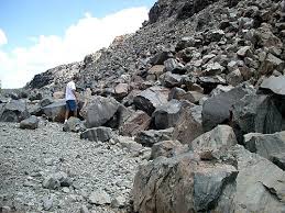 Meaning of boulder in english. Debris Balochi Meaning Of Debris