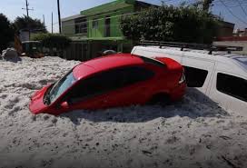 Want to discover art related to grandinata? 2 Metri Di Grandine Su Di Una Citta In Messico Focus It