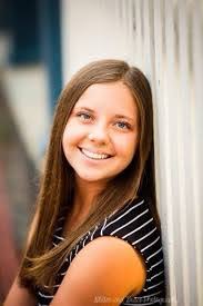 Alison Barr's Instagram, Twitter & Facebook