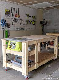 These workbench plans can be used by any handy person to create a sturdy work table. Mobile Workbench With Table Saw