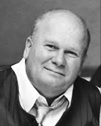 Lorraine Bowles's Instagram, Twitter & Facebook