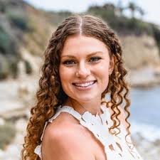 Today marks the first day of my spring internship at Red Light Management!  I'll be joining the Artist Management team in the Electronic department.  I'm already diving into new projects thanks to… |