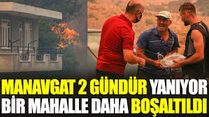 Antalya'nın manavgat ilçesinde sürücüsünün kontrolünden çıkan otomobil kırmızı ışıkta bekleyen araçlara çarptı. Pfw6rtkvkqdp4m