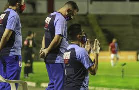 (redirecționat de la parana clube). Parana Clube Precisa De Combinacao Rara Para Evitar O Rebaixamento Bem Parana