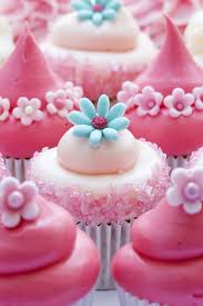 Kleine kuchen im waffelbecher ostern über ein paar änderungen in der küche, werden ebendiese die küche leid sein taking care of business. Kuchen Im Waffelbecher Bei Diesen Cupcakes Konnt Ihr Alles Mitessen