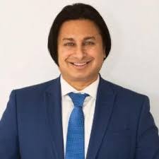 Aaron Akhavan's Instagram, Twitter & Facebook