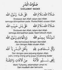 Makanya redaksi sholawat nabi pun banyak kita kenal seperti ada sholawat nariyah, sholawat badar, sholawat tunjiyat, dan masih banyak lagi. Lirik Sholawat Badar Habib Syech Dan Artinya Nusagates