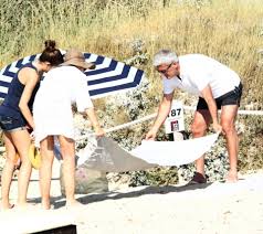 Sie führt die tradition des deutschen chansons fort und weckt erinnerungen an die sehnsucht von alexandra oder die kühle… Vladimir Petkovic Per L Allenatore Della Lazio Meritato Riposo A Formentera Insieme Alla Famiglia Tv Piu