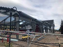 Finde alles, was du suchst auf einer seite, der du vertrauen kannst in heidenheim an der brenz Fourth Street Crossing S Market Hall Construction Incorporates Old Dillon Inn Summitdaily Com