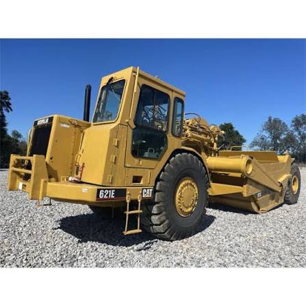 Caterpillar 621E Scraper