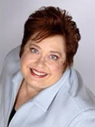 Rosie Grady's Instagram, Twitter & Facebook