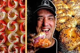 How Bagels Are Different From Other Breakfast Rolls