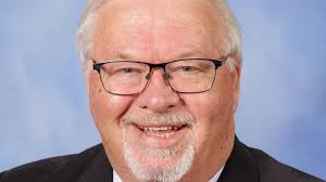 Christian College Geelong chief executive Daryl Riddle to resign