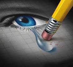 Poco importa ya del motivo por el que estemos desilucionados , siempre trae consigo amargura y tristeza que necesitamos expresar de alguna manera. 120 Frases Tristes De Desepcion Y De Melancolia Con Imagenes