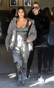 Kim Kardashian Khloe Kardashian From Las Fotos Mas Hot Los Angeles Khloe Kardashian Kim Kardashian Style Kim Kardashian