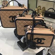 Chanel Vanity Case Review Chanel Bag Chanel Vanity Case Luxury Bags